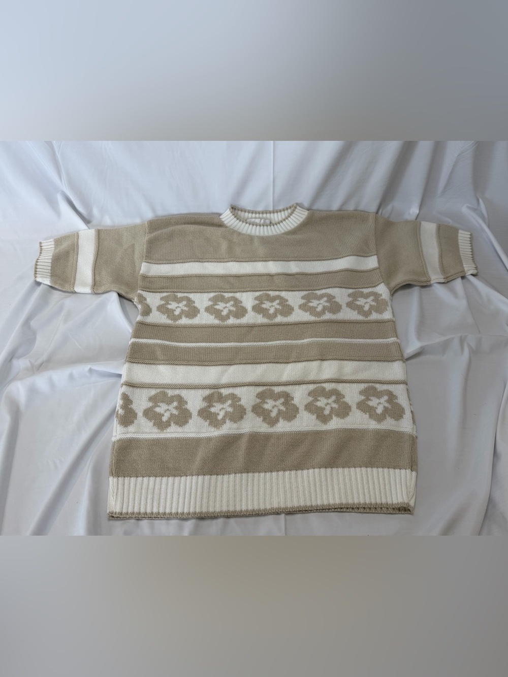 Vintage Fire Islander Women’s Short sleeve knit sweater
